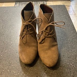 Light grey heel booties